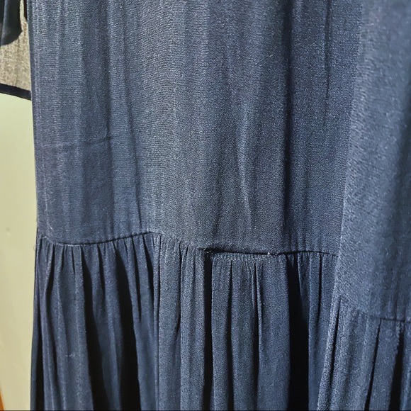 Navy Blue Loft Flounce Dress 8 - Picture 10 of 12